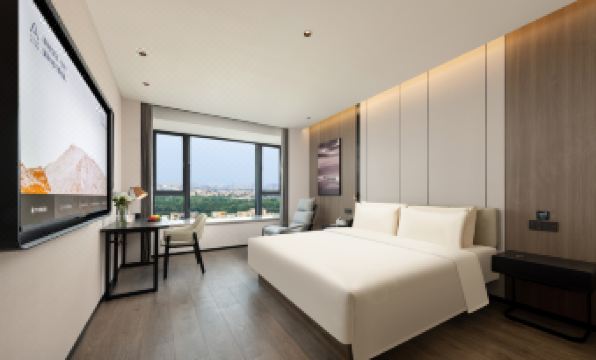 Atour Hotel Zhongshan Henglan Changxin Times Square