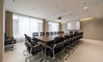 Floral Lux Hotel·Galaxy Valley Hotel