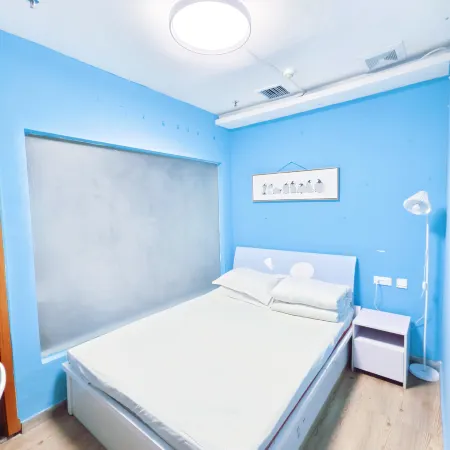 He Huang Memory Youth Hostel