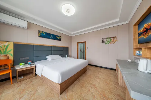 Huangchuan Mango Business Hotel - parking