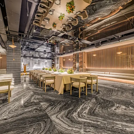Longhai Silk Road Holiday Hotel