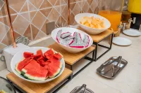 East Coast Holiday Hotel (Sihui Yubocheng Branch)