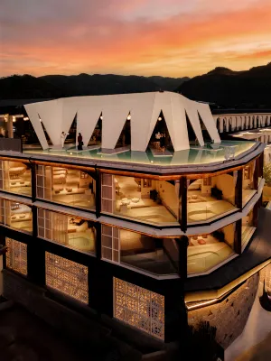 Lanxi Golden Pagoda Sunset Hotel in Mangshi Hotels in 