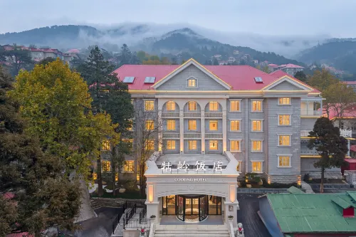 COOLING HOTEL