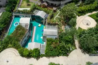 Beihai Beibu Gulf No.1 Haitang Haijing Holiday Apartment - Pools