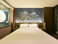 桔子水晶北京国贸商务区酒店 - 庄周梦蝶高级大床房