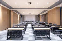 โรงแรมเอทัวร์วิวทะเลยื่อจ้าว ว่านผิงโข่ว ตงอี้ทาวน์