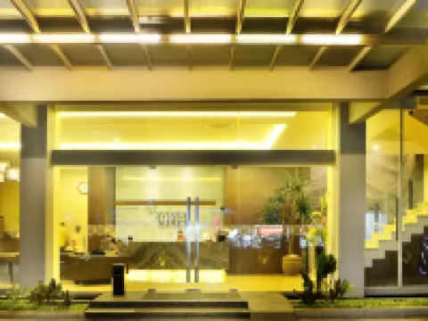 Avissa Suites Hotels near Sampoerna Strategic Square