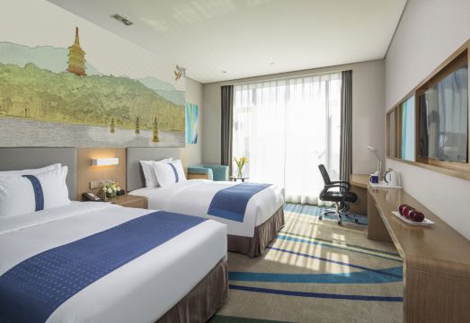 홀리데이 인 익스프레스 조식 장소