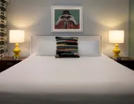 La Jolla Cove Suites Hotels in La Jolla