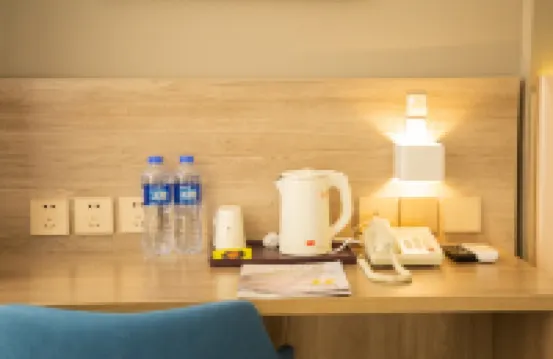 7 Days Premium (Beijing Fengtai Sports Center) Hotels near Dajing Station