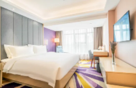 Lifeng Hotel Yining Airport Six Star Street Branch