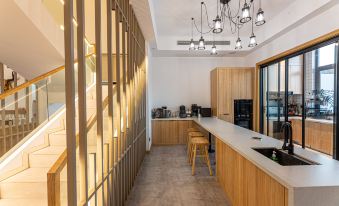 Floral Hotel ·  Zhangjiagang Qixi Hotel