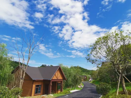 Yichun Chandu Guest House Отели в г. Ичунь