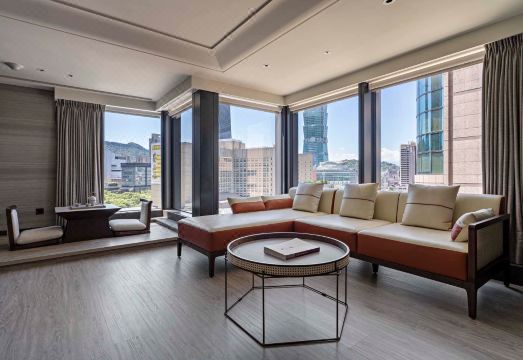 5. 한스 하우스..