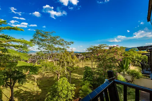 Xishuangbanna Jinghong Yuejingzhuang Manyuexin Villa