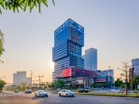 格林东方酒店(南宁五象体育中心地铁站店) - 酒店外部