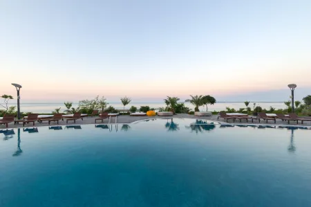 Grand Hotel Sveti Vlas-Ultra All Inclusive Fitness & Spa Hotel Отели в г. Несебыр