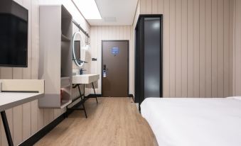 HanTing Hotel (Ji'an People's Square)