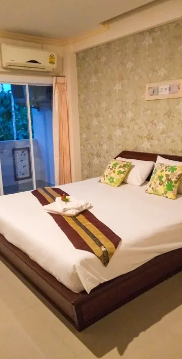 ห้องสแตนดาร์ด เตียงใหญ่ 1 เตียง