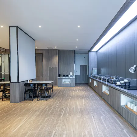 HanTing Hotel (Guoyang County Government Ziguang Avenue)