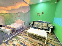 防城港澳皇之家度假海景公寓 - 浪漫主题大床房