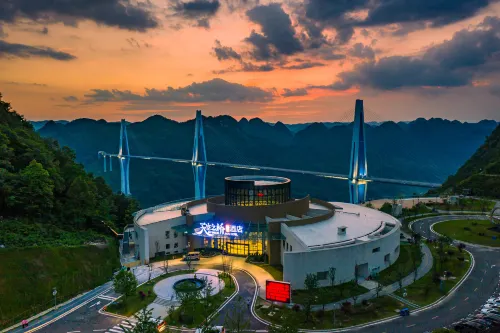 SkyBridge Jiayu Hotel Hotels in Pingtang