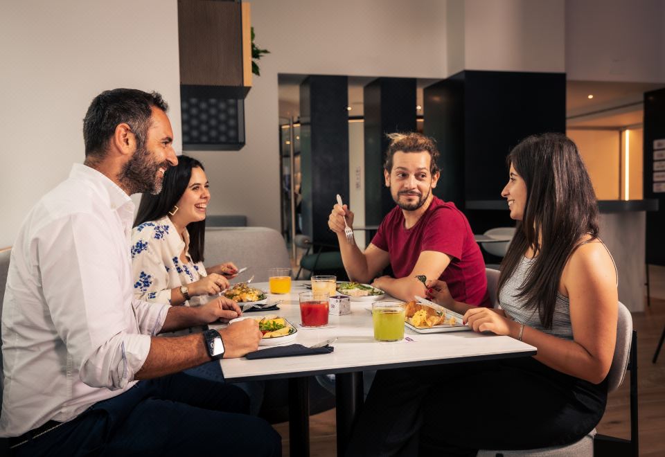 3. 요텔 포르투..