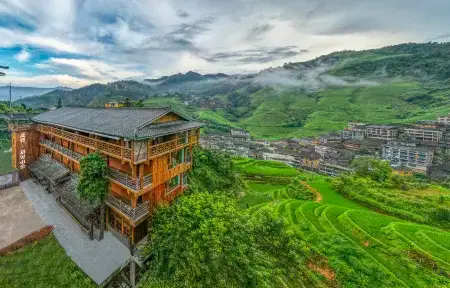 Longsheng Chujian Mountain House Homestay (Longji Terrace Observation Deck) Отели рядом с достопримечательностью «Xishan Shaoleguan Scenic Spot»