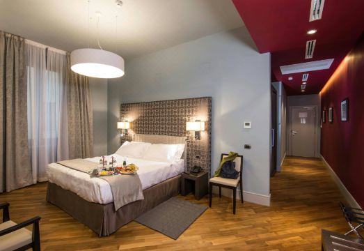 몬티 팰리스 호텔 외관