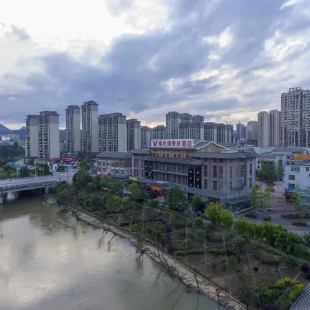Vienna Classic Hotel (Huishui Huanledao)