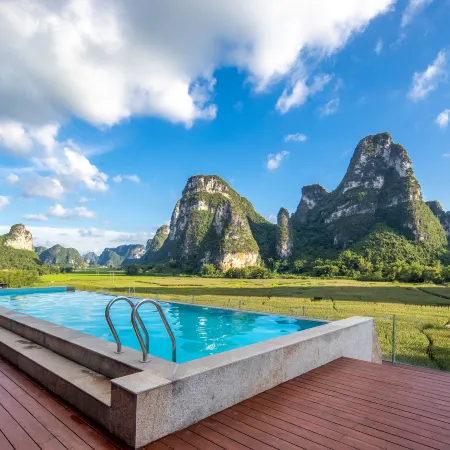 Lost In Nature Hotel