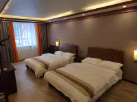 Kaiyue Homestay (Zhenyuan Ancient Town Baicheng Railway Station) - 2-نجوم