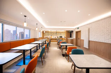 HanTing Hotel (Xinxiang Huixian) Отели в г. Хуэйсянь