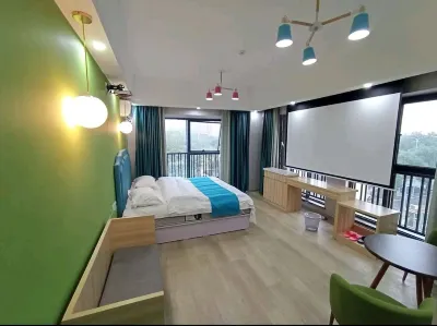 Yichen Hotel (Wuhan Economic Development Wanda Sports Center) Hotels near Wuhan Sports Center Gymnasium