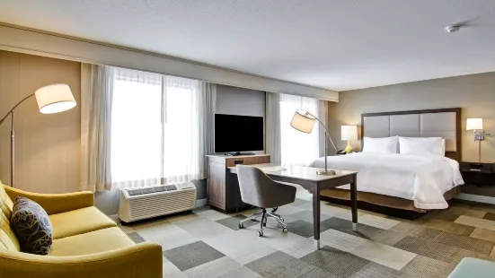 Hampton Inn & Suites by Hilton Saskatoon Airport