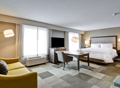 Hampton Inn & Suites by Hilton Saskatoon Airport