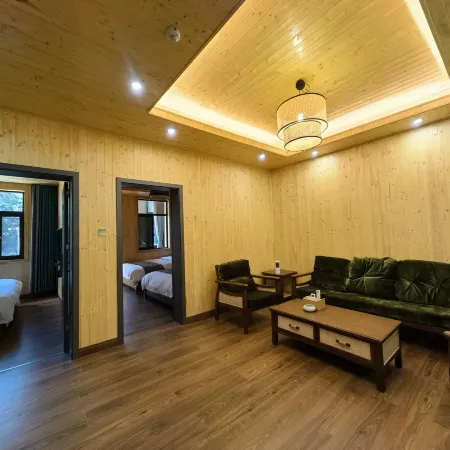 Mengbugu Inn