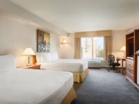 Days Inn by Wyndham Niagara Falls Centre St. by the Falls Hotéis em Cataratas do Niágara