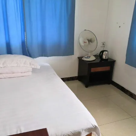 Anyi Restaurant Hostel