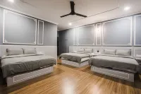 Barrington Villa @ Golden Hill