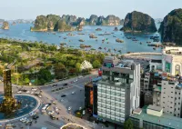 Tru by Hilton Ha Long Hon Gai Centre Các khách sạn gần Chợ Cao Thắng