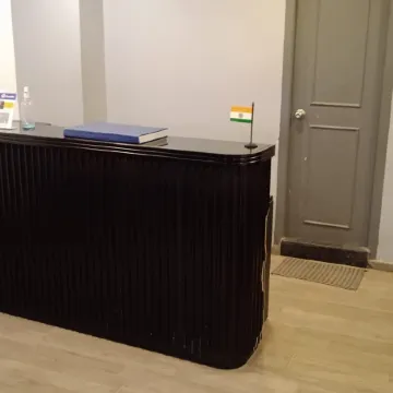 UPAR Hotels Ashok Nagar Отели рядом с достопримечательностью «Гора Святого Томаса»
