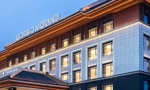 The GiorgioMorandi Hotels (Weifang Hanting High-speed Railway North Station)
