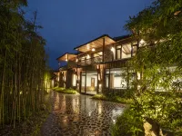 Leafy House Hotels near Caribiland