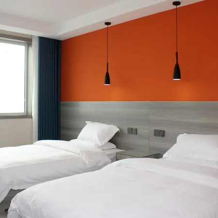 Quwo Yixiang Hotel