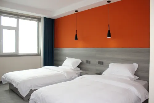 Quwo Yixiang Hotel