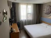 Homeinn · neo (Hanzhong Central Plaza North Avenue) Hotel a Hanzhong