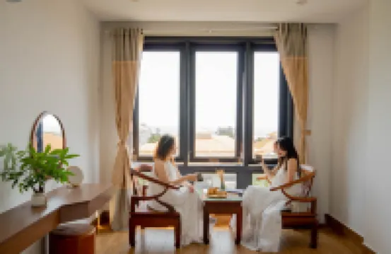 峴港海色海灘酒店-Haviland旗下 鄰近五行山靈應寺的酒店