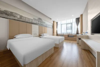 Four Seasons Arrangement Hotel (Qujing Garden Shop) Hotels near Jiajiawang Shopping Plaza Qilin Garden Branch